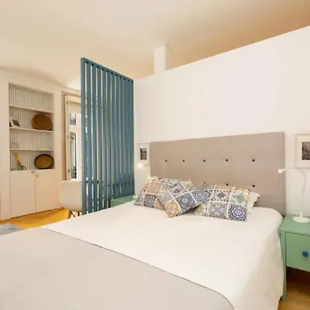 Touchy Apartment *